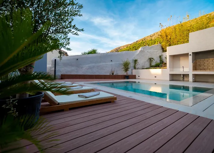 Cascade Luxury Apartments