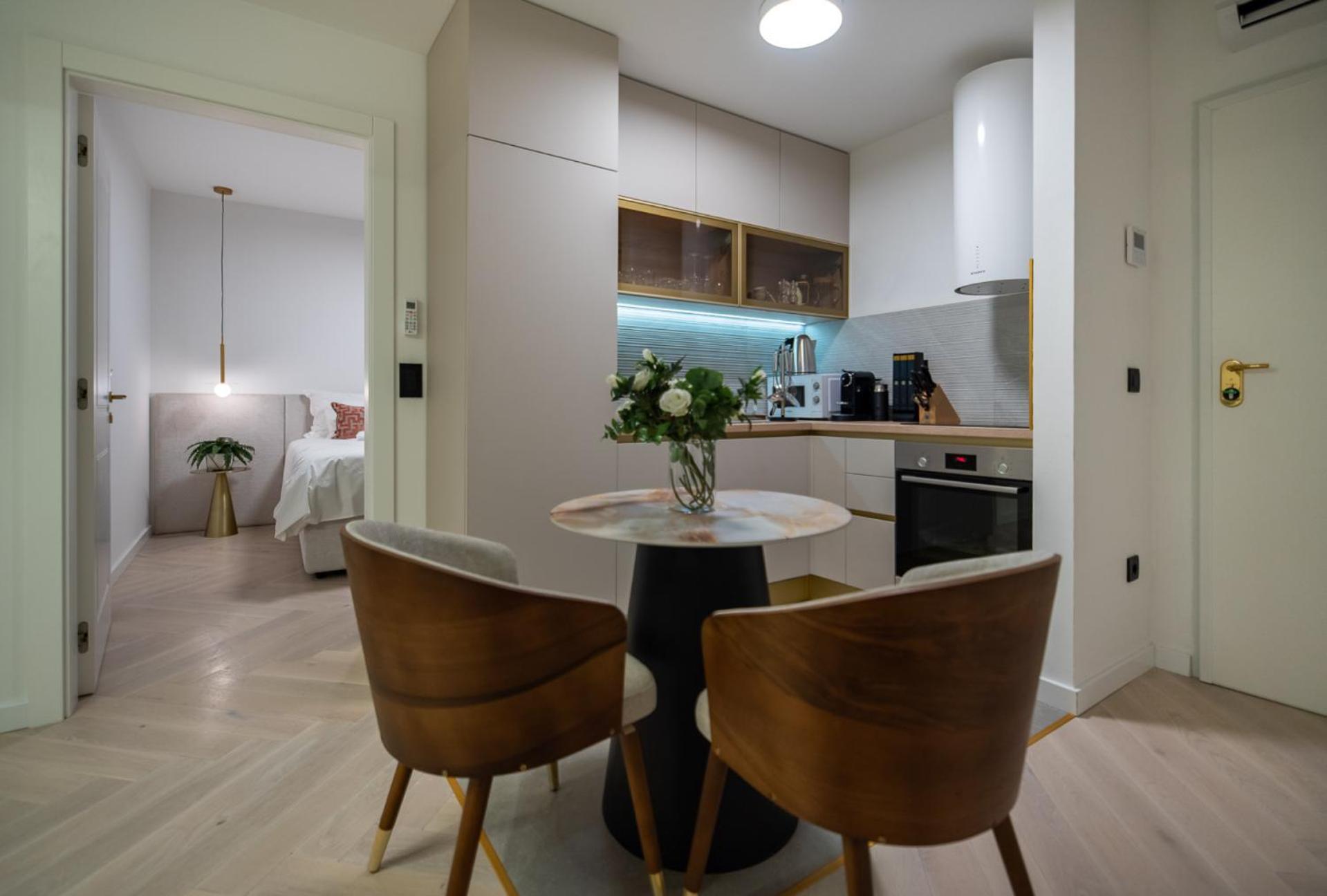 Cascade Luxury Apartment *